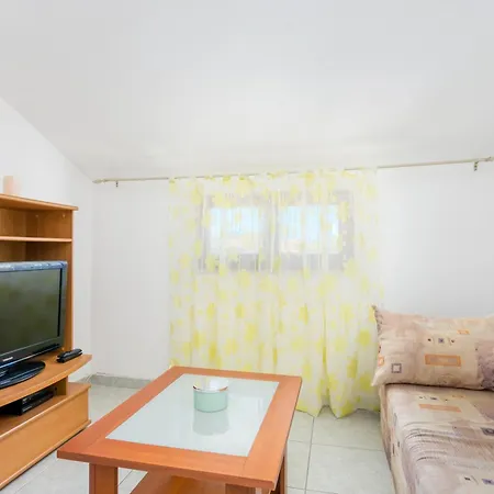 And With Parking Space Supetar, Brac - 5658 Guest house Supetar