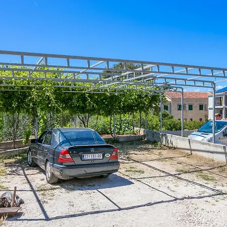 And With Parking Space Supetar, Brac - 5658 3* Supetar