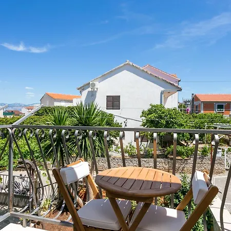 Гостевой дом And With Parking Space Supetar, Brac - 5658 Супетар