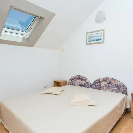 And With Parking Space Supetar, Brac - 5658 Supetar
